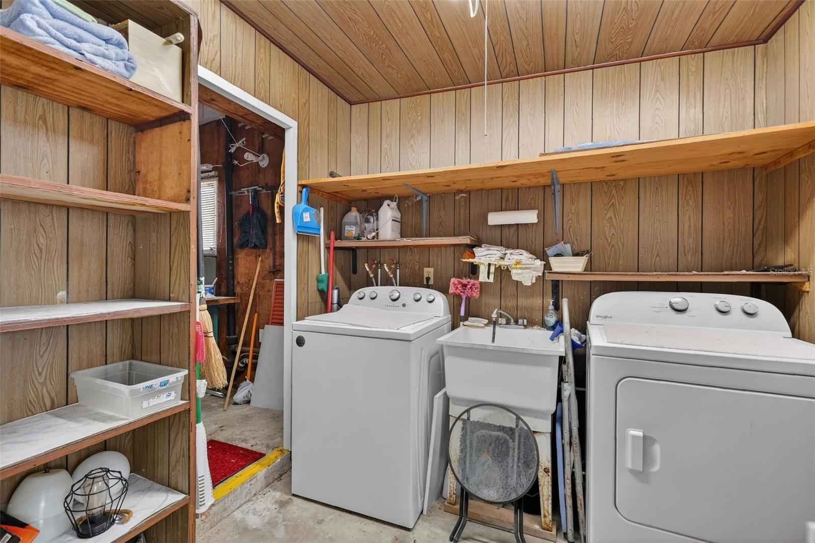 31701 KELLY CIR, TAVARES, FL, 32778