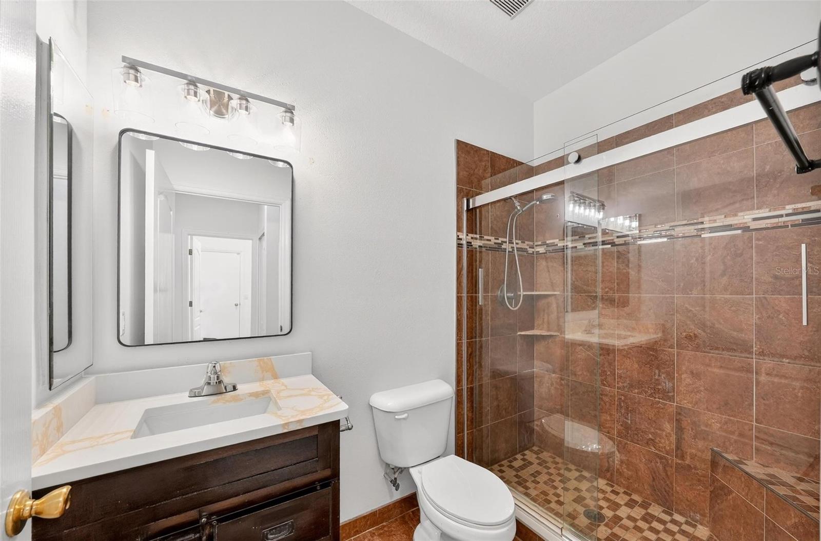 7006 PINE HOLLOW DR, MOUNT DORA, FL, 32757