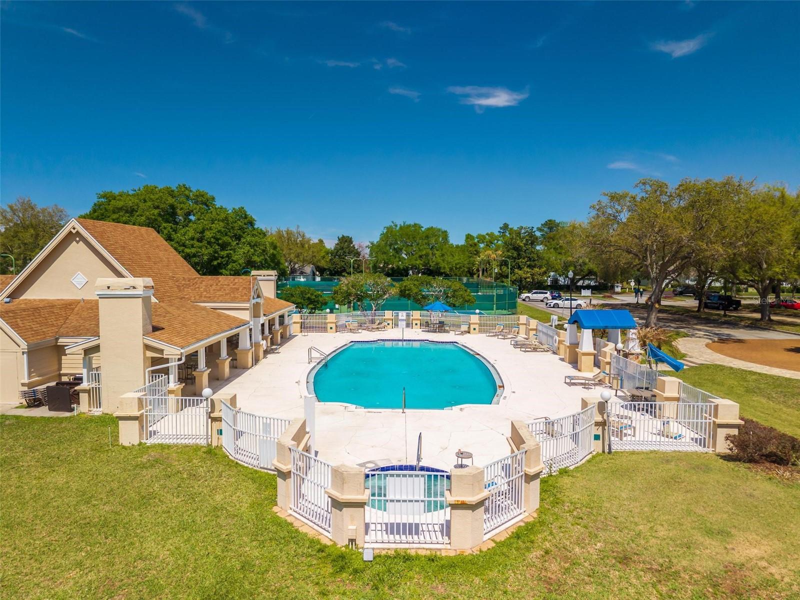 7006 PINE HOLLOW DR, MOUNT DORA, FL, 32757