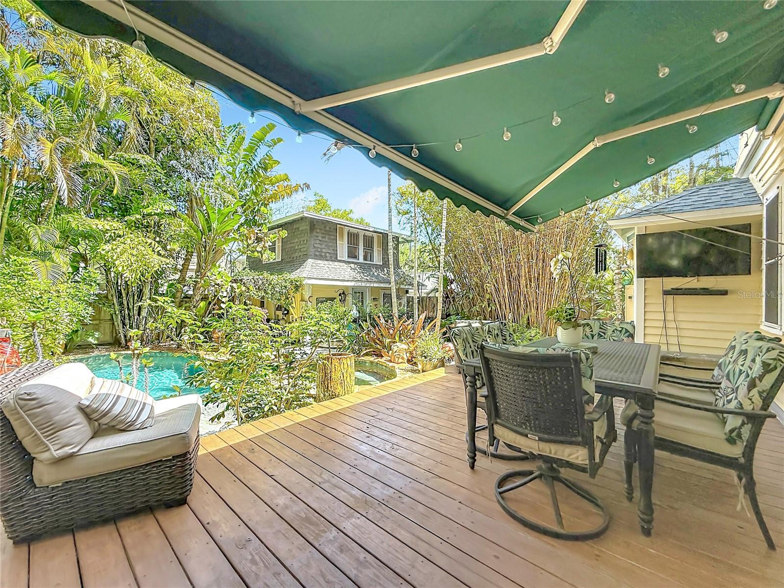 315 8TH AVE NE, ST PETERSBURG, FL, 33701
