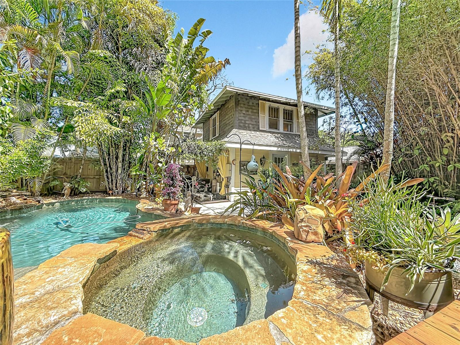315 8TH AVE NE, ST PETERSBURG, FL, 33701