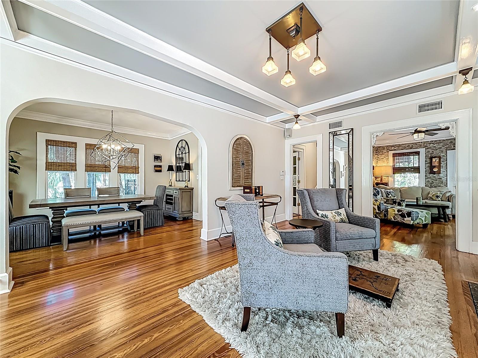 315 8TH AVE NE, ST PETERSBURG, FL, 33701