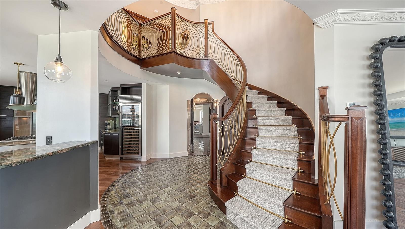 128 GOLDEN GATE PT #901/1001, SARASOTA, FL, 34236