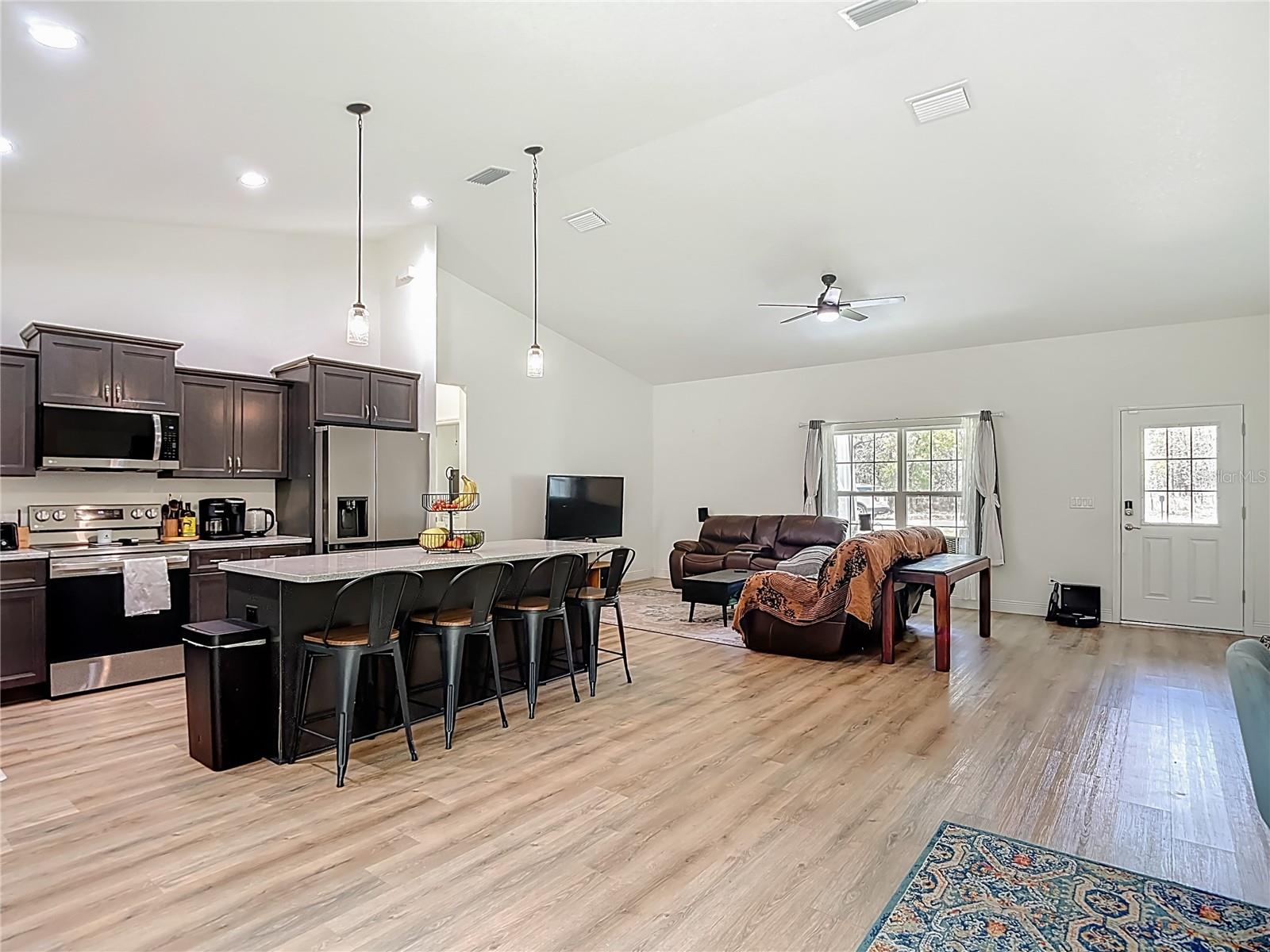 15062 MOUNT IVY RD, WEEKI WACHEE, FL, 34614