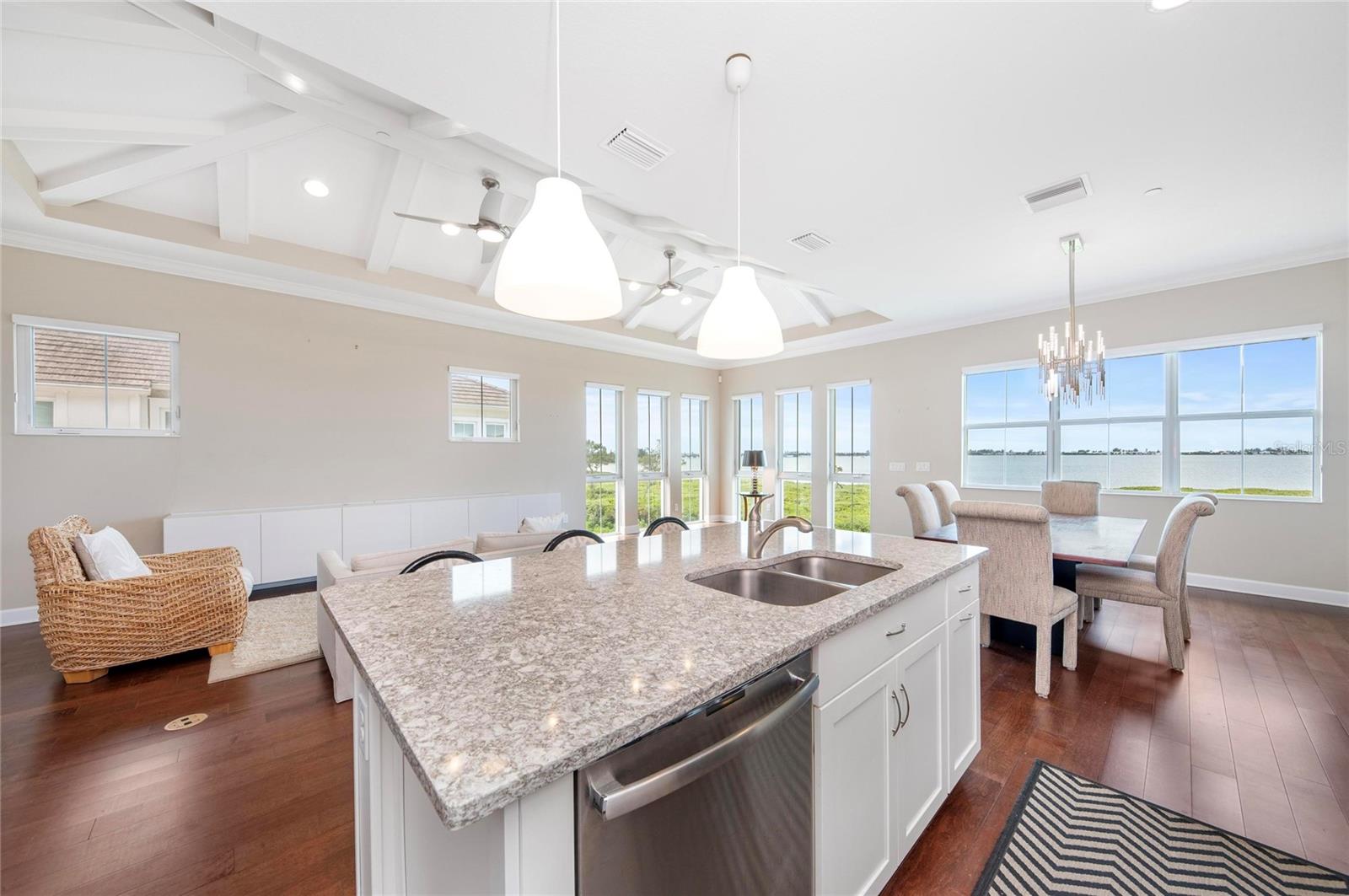 342 CASTAWAY CAY DR #201, BRADENTON, FL, 34209