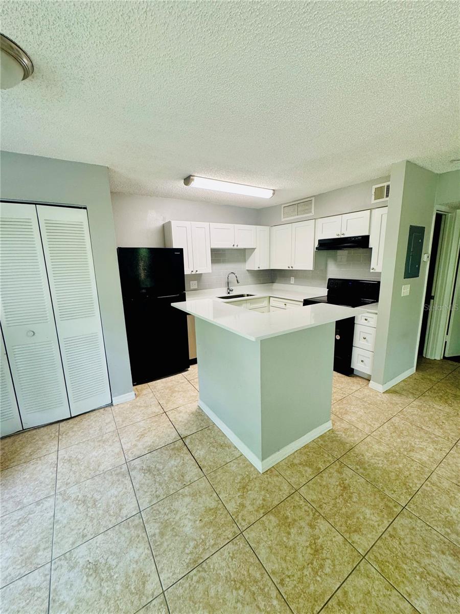 385 WOODSIDE DR #201, ALTAMONTE SPRINGS, FL, 32701