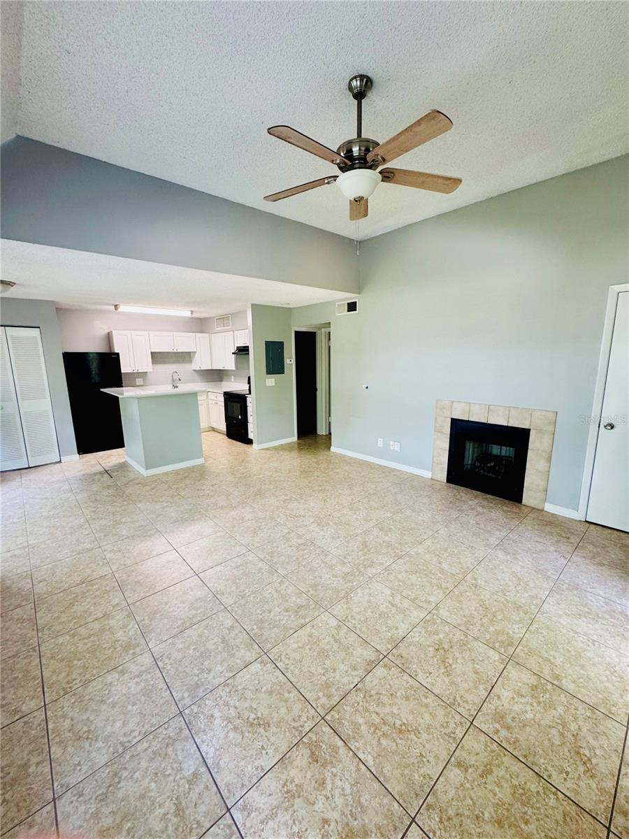 385 WOODSIDE DR #201, ALTAMONTE SPRINGS, FL, 32701