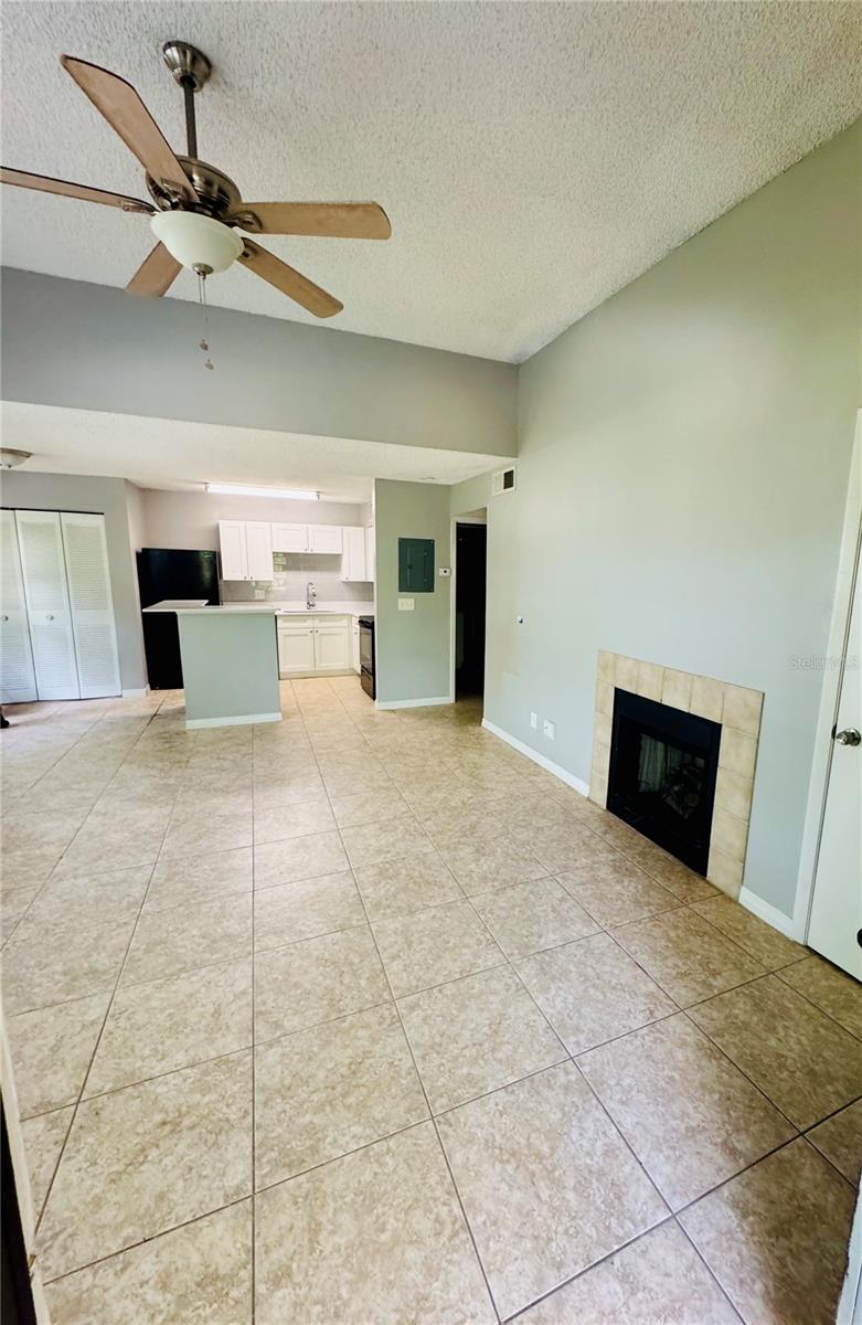 385 WOODSIDE DR #201, ALTAMONTE SPRINGS, FL, 32701