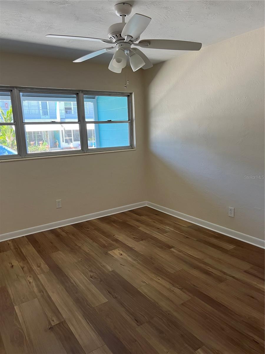 4061 55TH WAY N #942, KENNETH CITY, FL, 33709