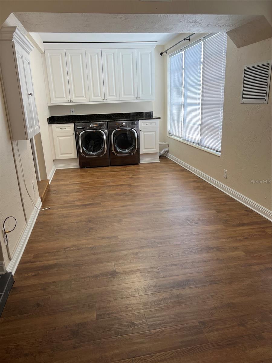 4061 55TH WAY N #942, KENNETH CITY, FL, 33709