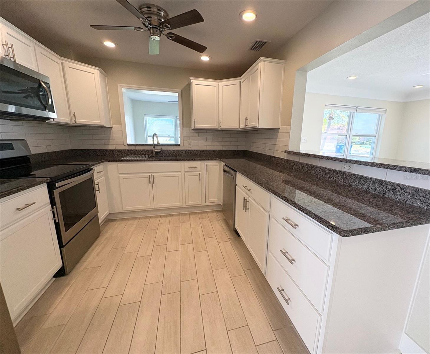 736 86TH AVE N, ST PETERSBURG, FL, 33702