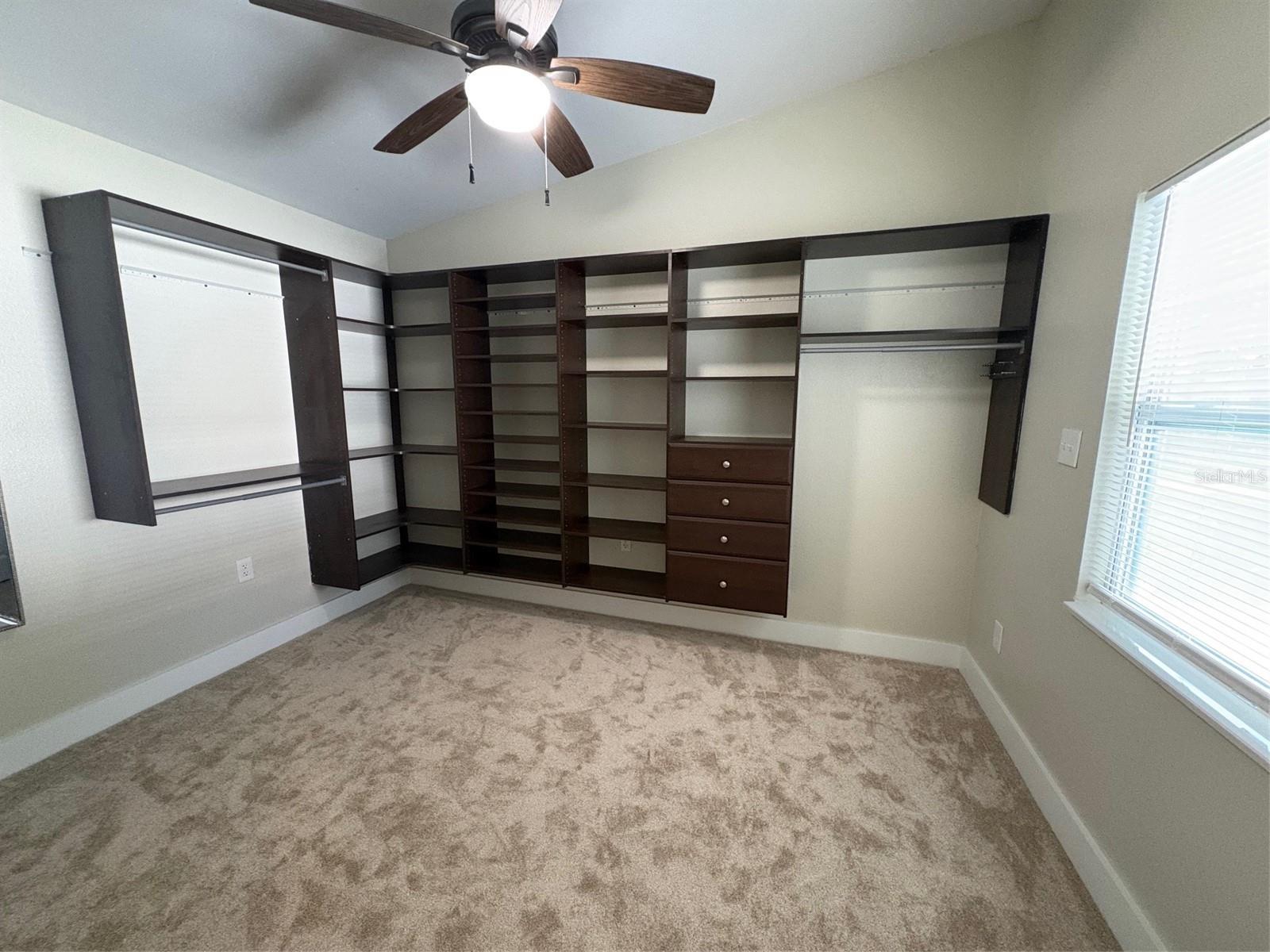 736 86TH AVE N, ST PETERSBURG, FL, 33702