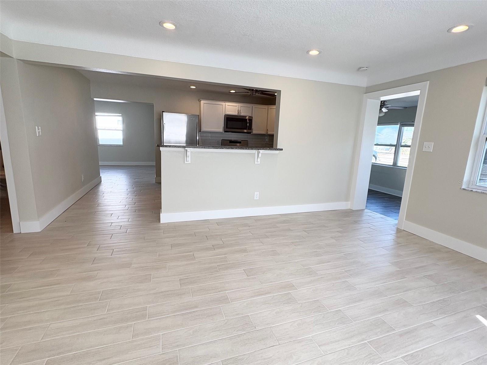 736 86TH AVE N, ST PETERSBURG, FL, 33702