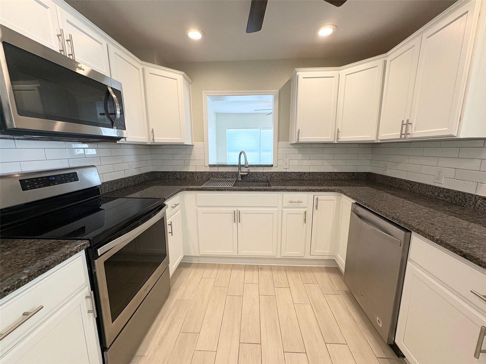 736 86TH AVE N, ST PETERSBURG, FL, 33702