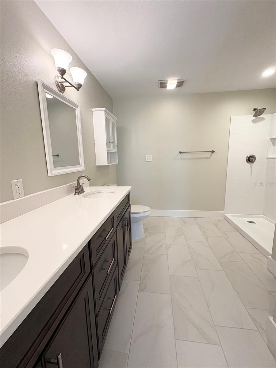 736 86TH AVE N, ST PETERSBURG, FL, 33702