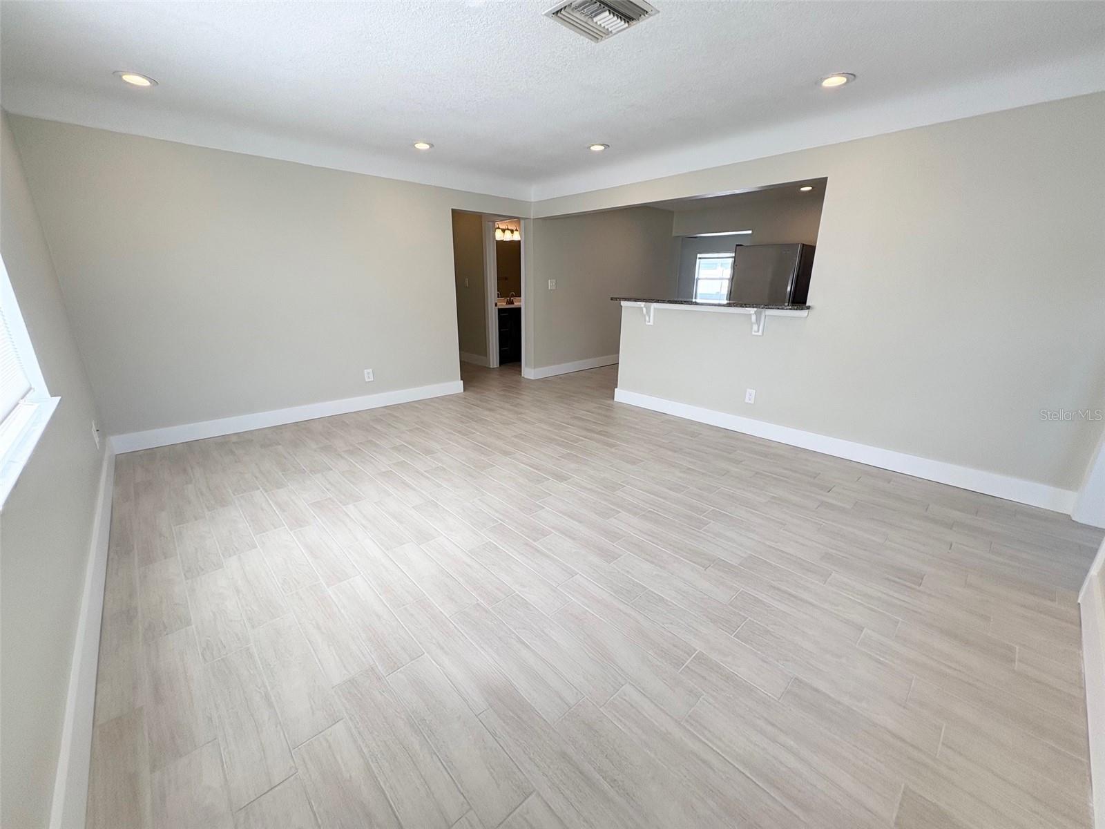 736 86TH AVE N, ST PETERSBURG, FL, 33702