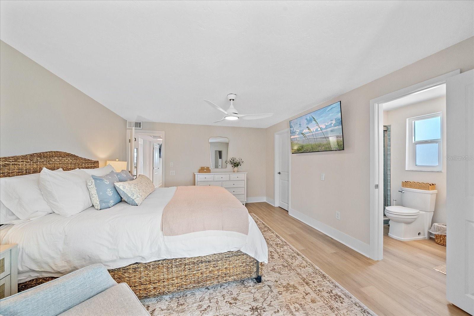 914 SPANISH DR S #76, LONGBOAT KEY, FL, 34228
