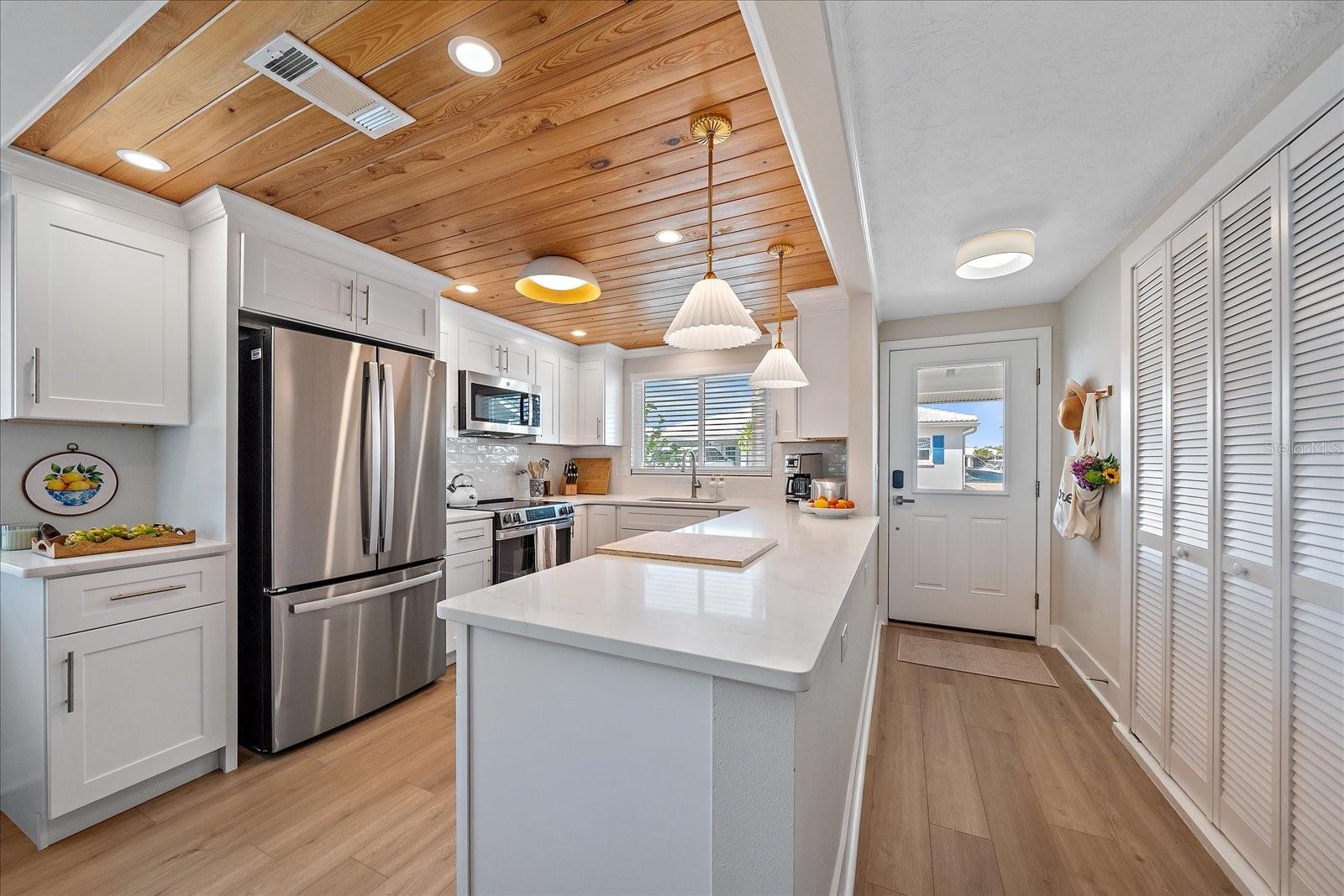 914 SPANISH DR S #76, LONGBOAT KEY, FL, 34228