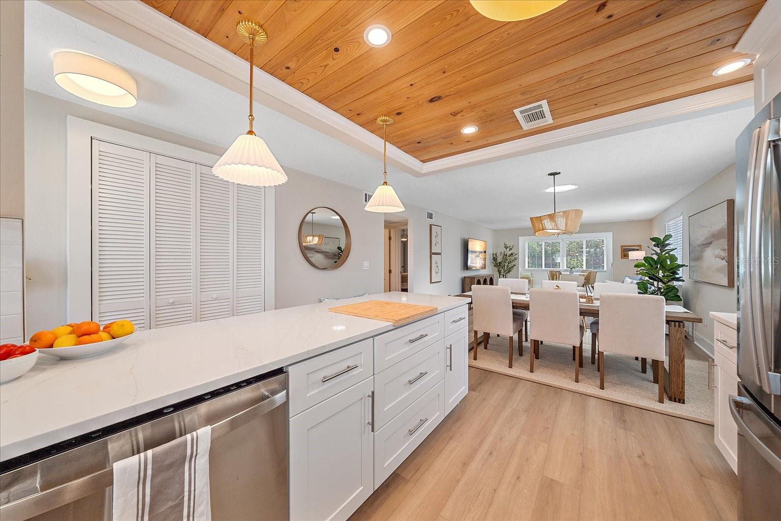 914 SPANISH DR S #76, LONGBOAT KEY, FL, 34228