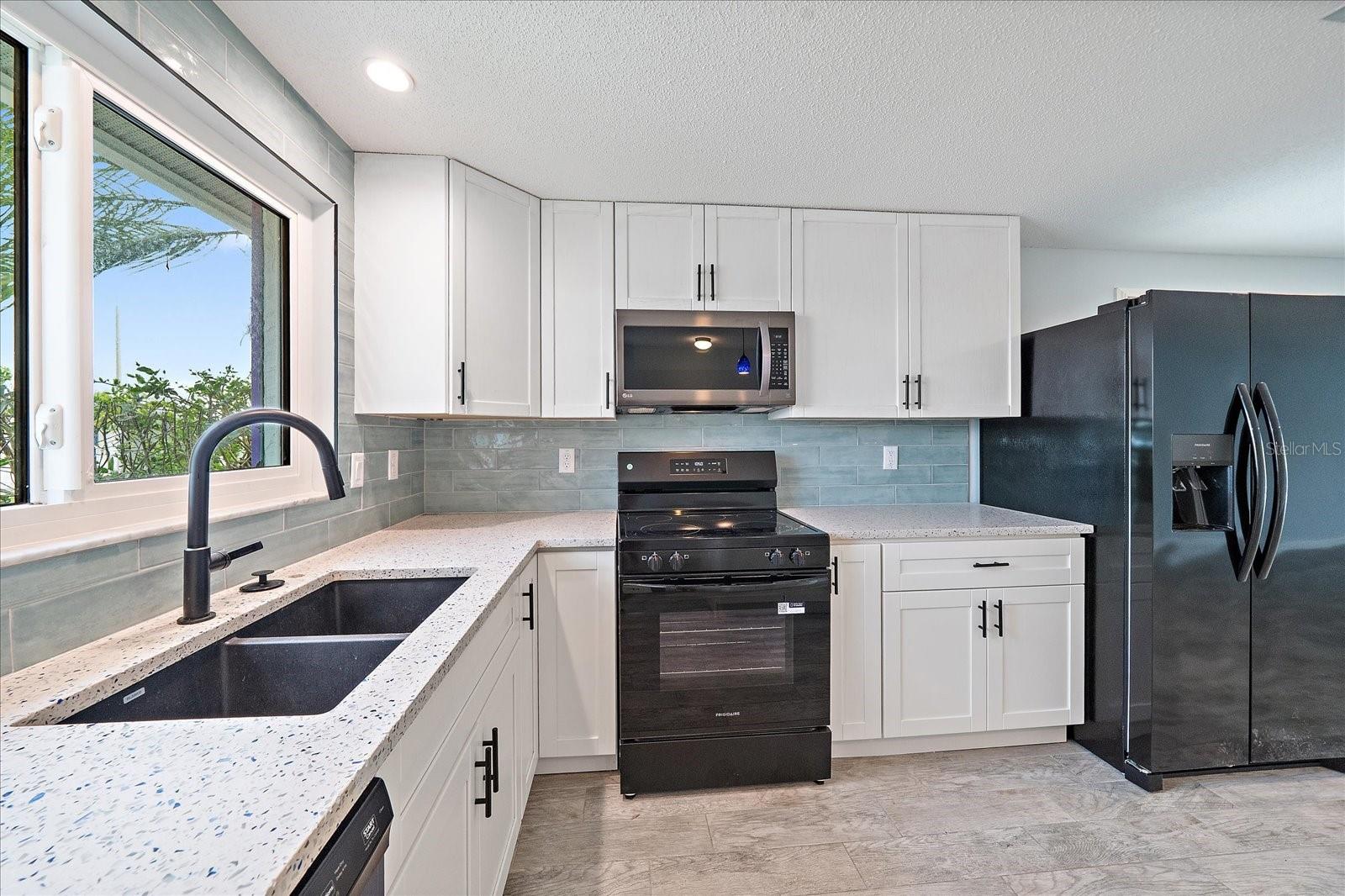 730 SPANISH DR S #99, LONGBOAT KEY, FL, 34228
