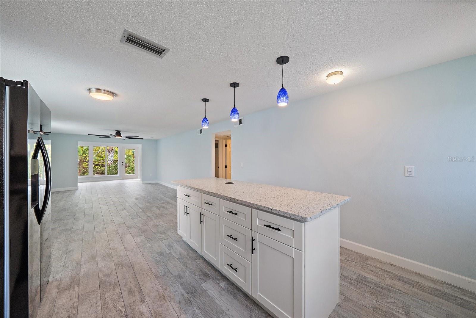 730 SPANISH DR S #99, LONGBOAT KEY, FL, 34228