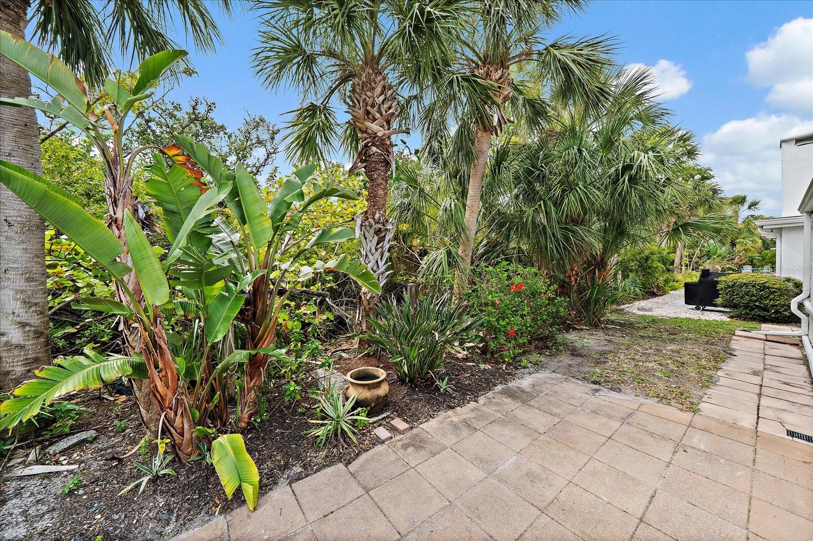 730 SPANISH DR S #99, LONGBOAT KEY, FL, 34228