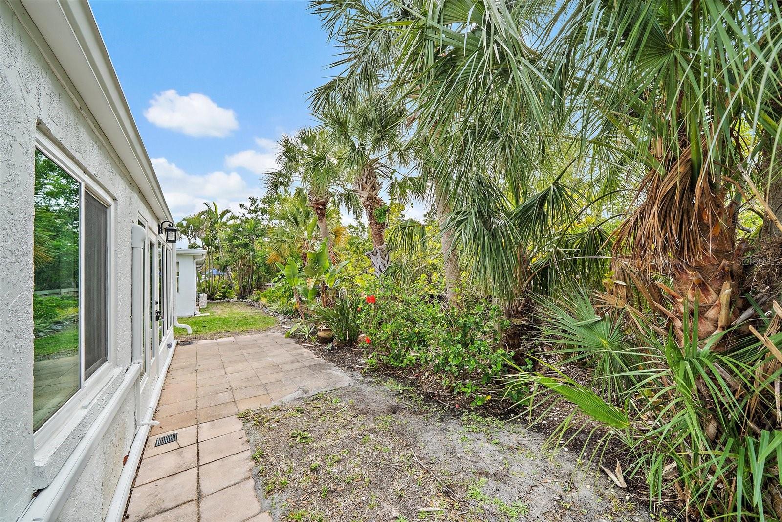730 SPANISH DR S #99, LONGBOAT KEY, FL, 34228