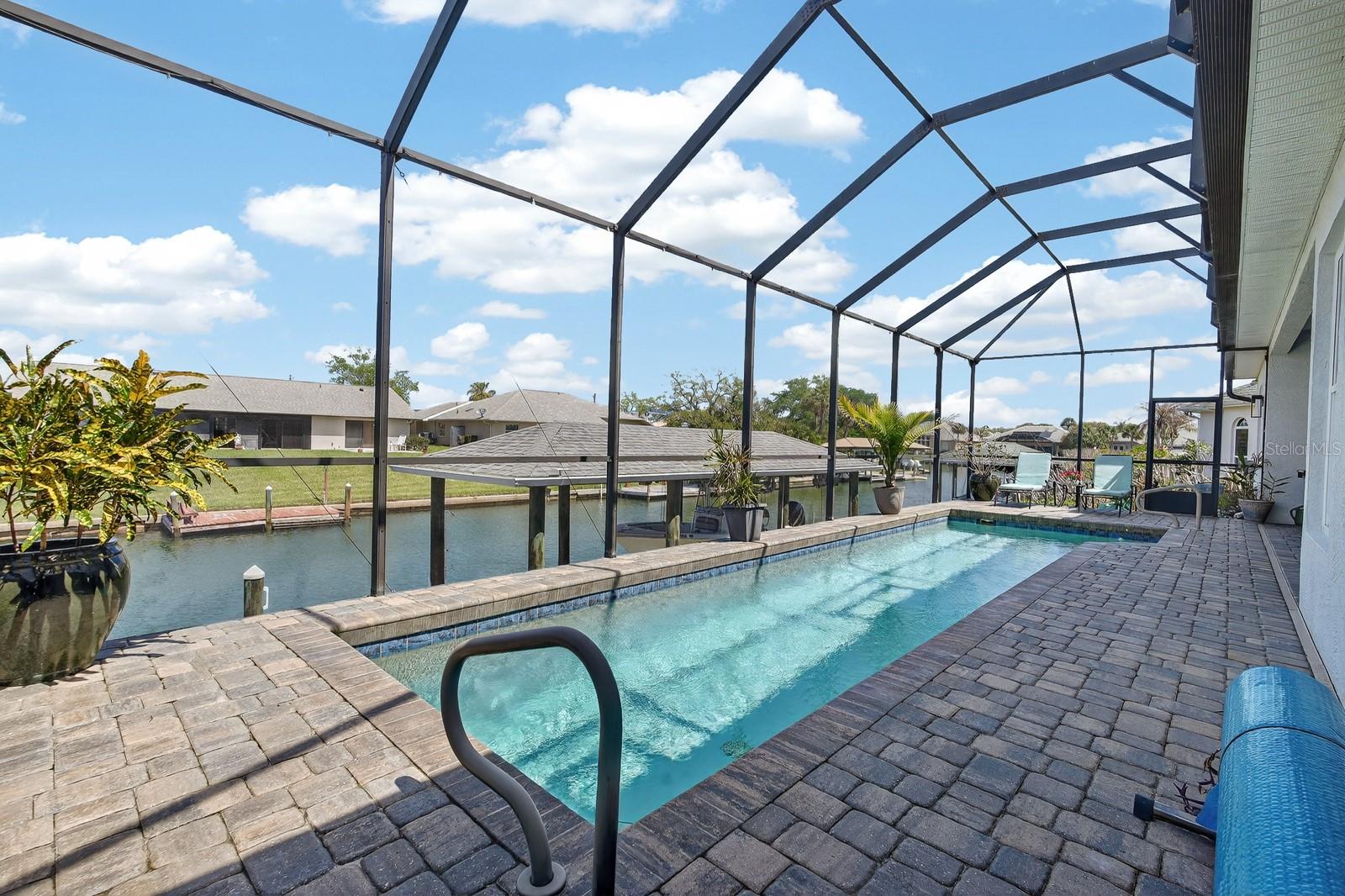 11 COTTONTON CT, PALM COAST, FL, 32137