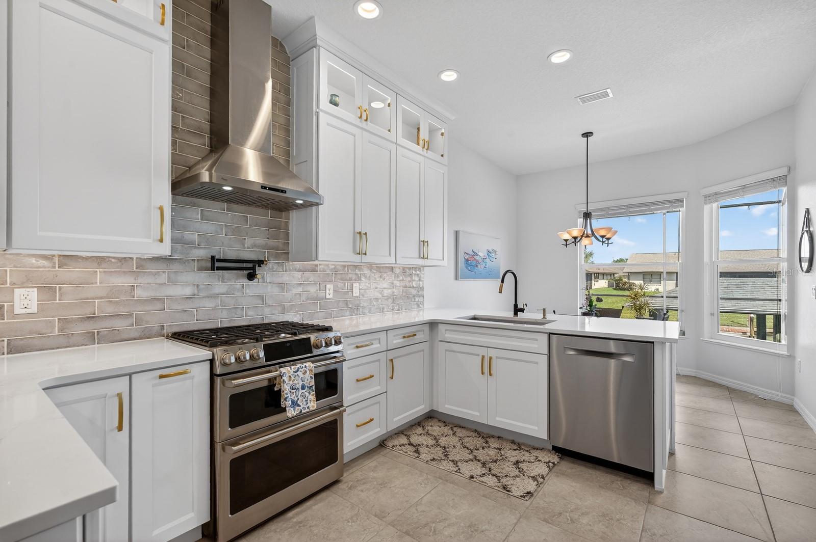 11 COTTONTON CT, PALM COAST, FL, 32137