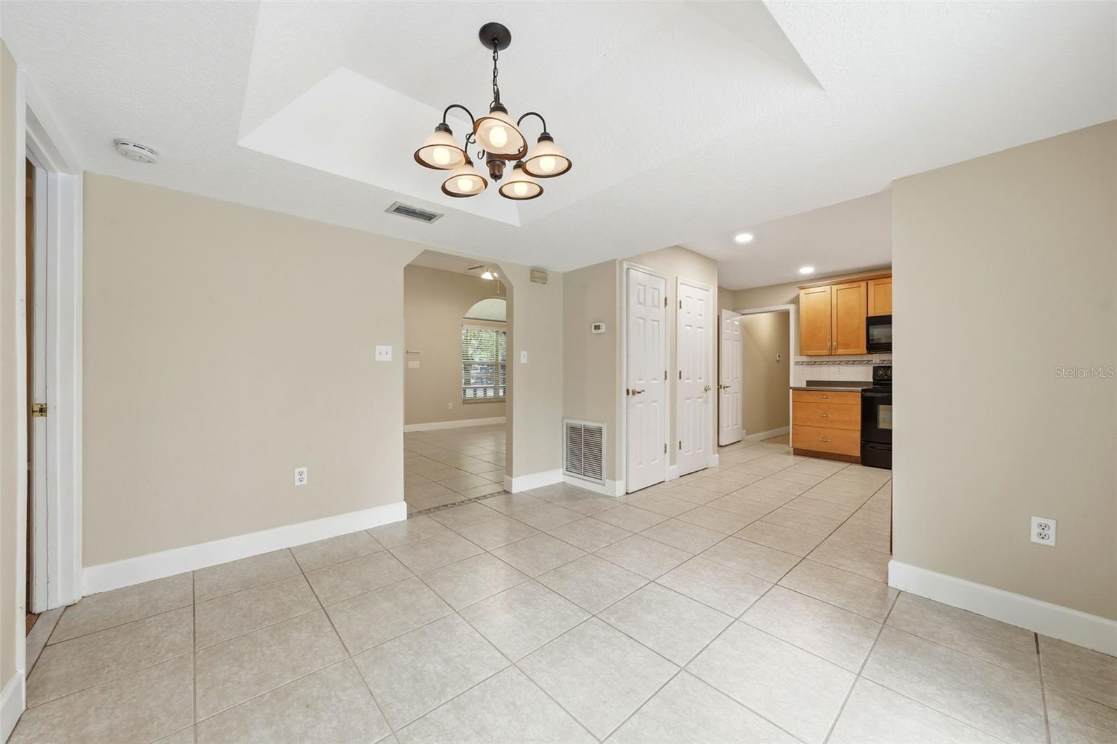 12311 N PUTNEY CT, LEESBURG, FL, 34788