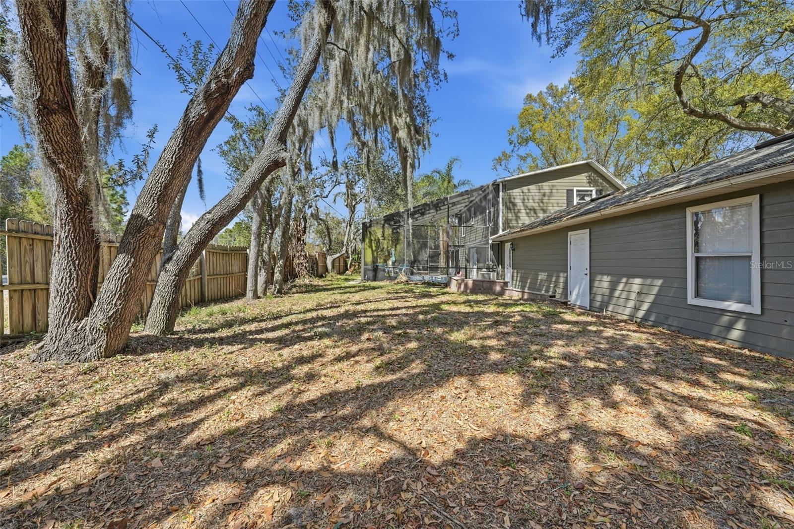 12311 N PUTNEY CT, LEESBURG, FL, 34788