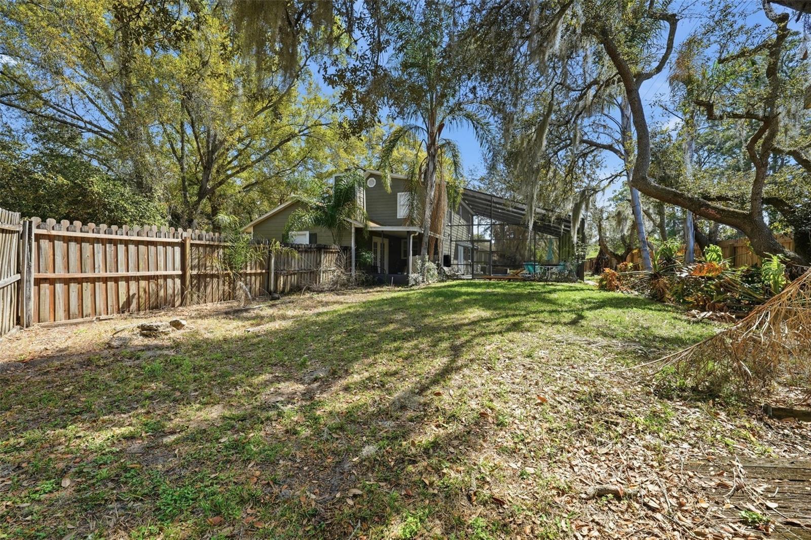12311 N PUTNEY CT, LEESBURG, FL, 34788
