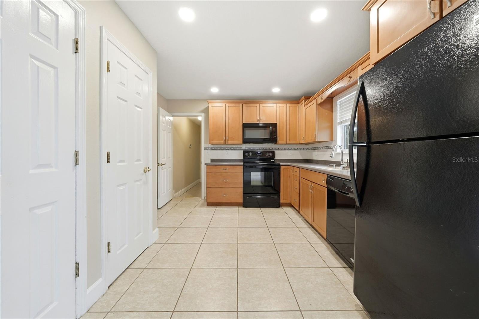 12311 N PUTNEY CT, LEESBURG, FL, 34788