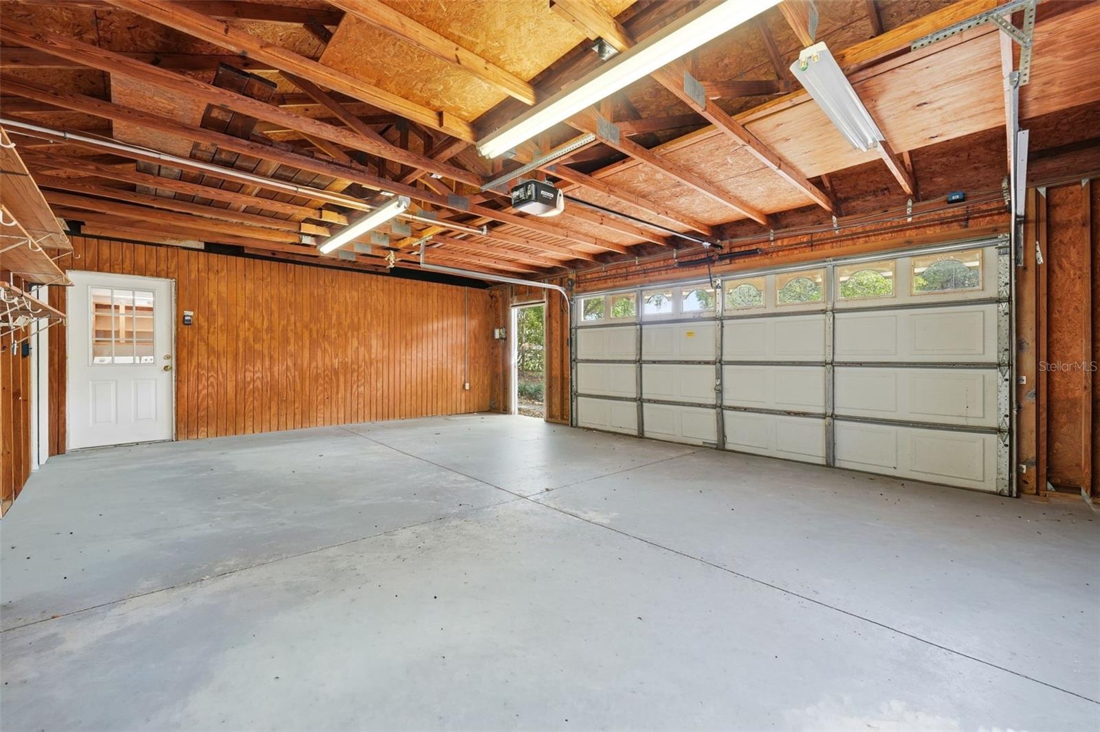 12311 N PUTNEY CT, LEESBURG, FL, 34788
