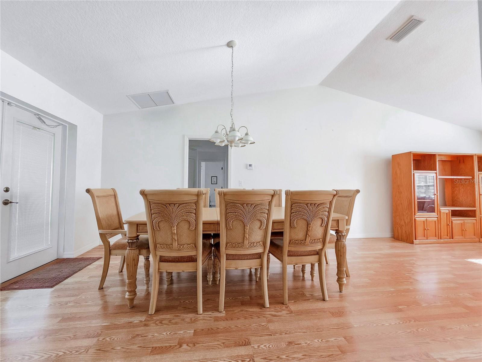 1277 GRANADA AVE, DAYTONA BEACH, FL, 32117