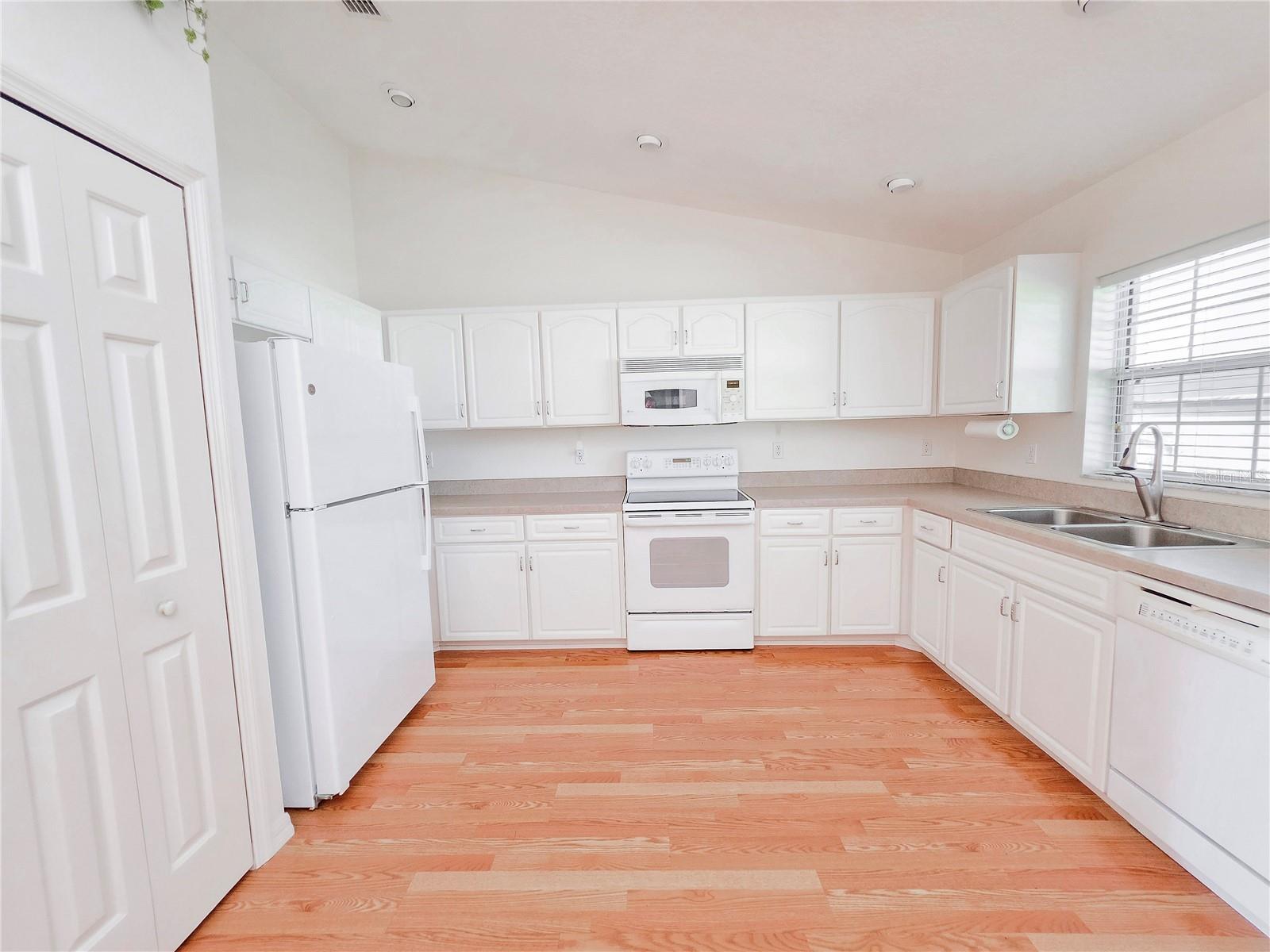 1277 GRANADA AVE, DAYTONA BEACH, FL, 32117