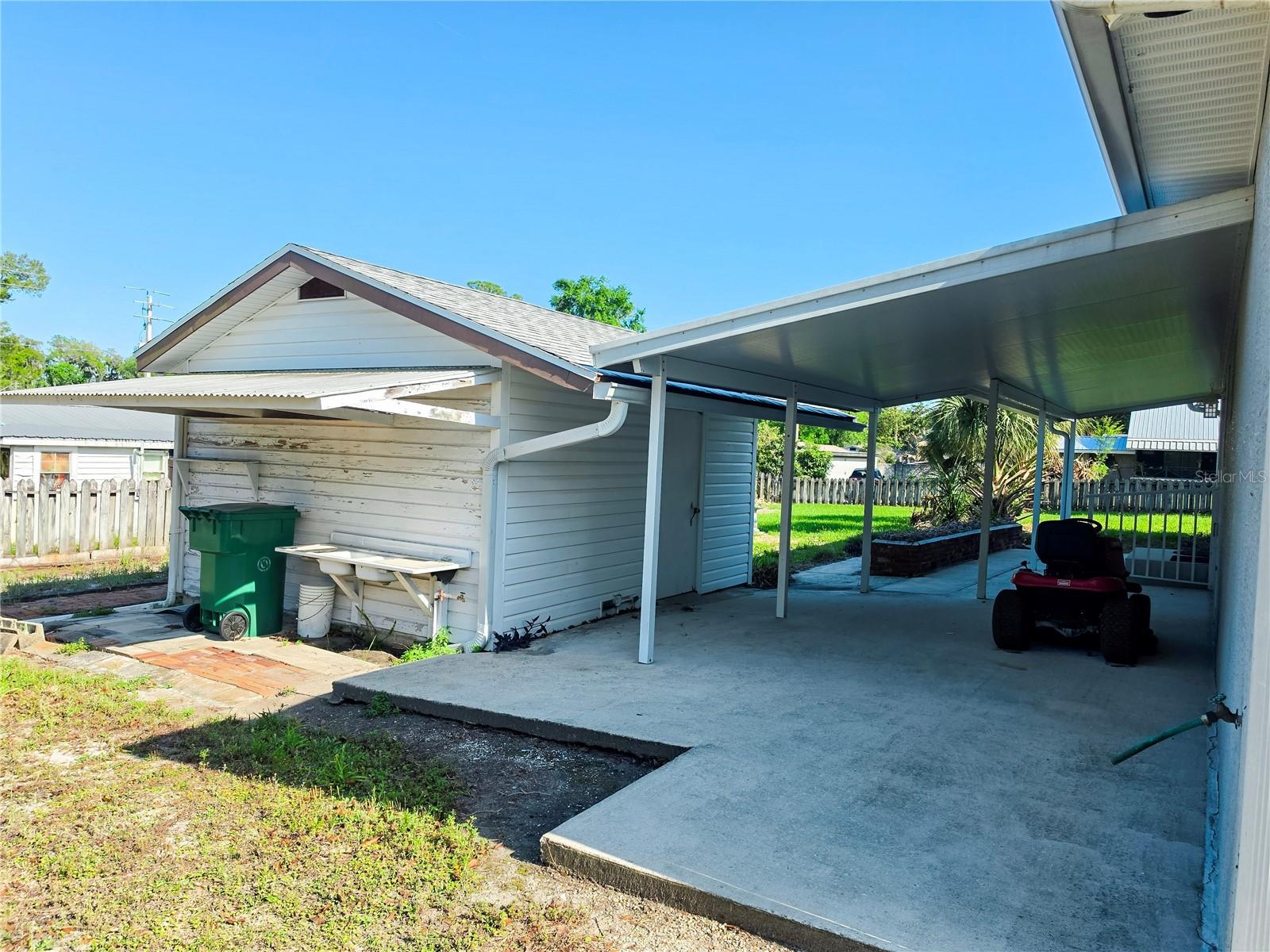 1277 GRANADA AVE, DAYTONA BEACH, FL, 32117