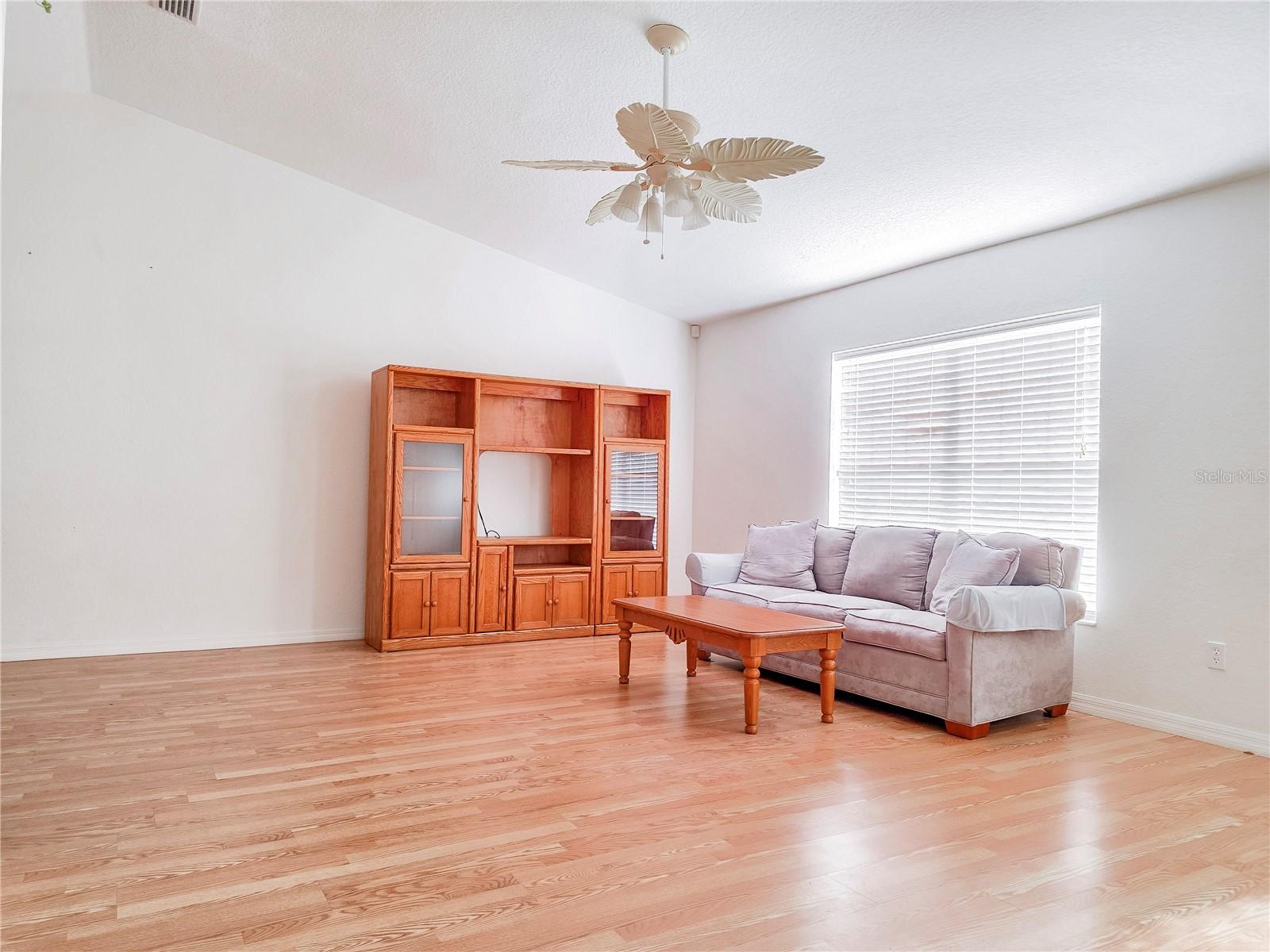 1277 GRANADA AVE, DAYTONA BEACH, FL, 32117