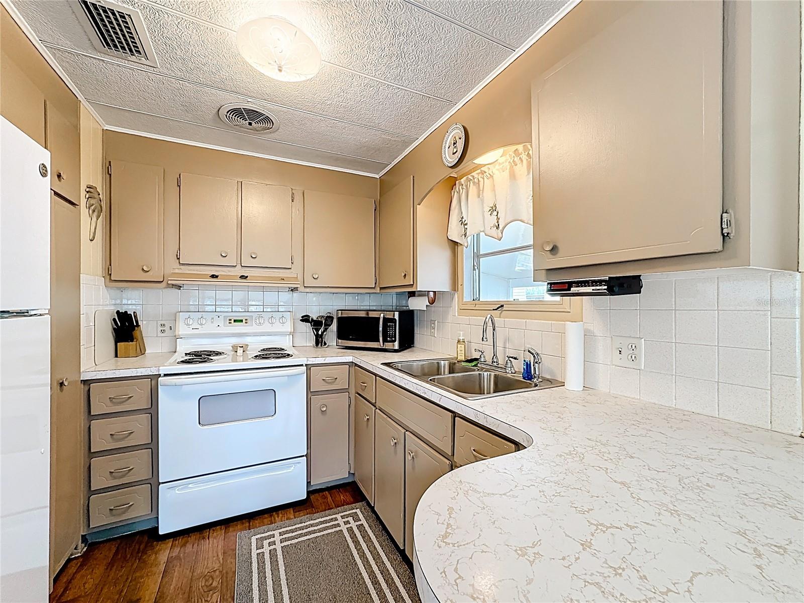 80 DEL RIO DR, PALMETTO, FL, 34221