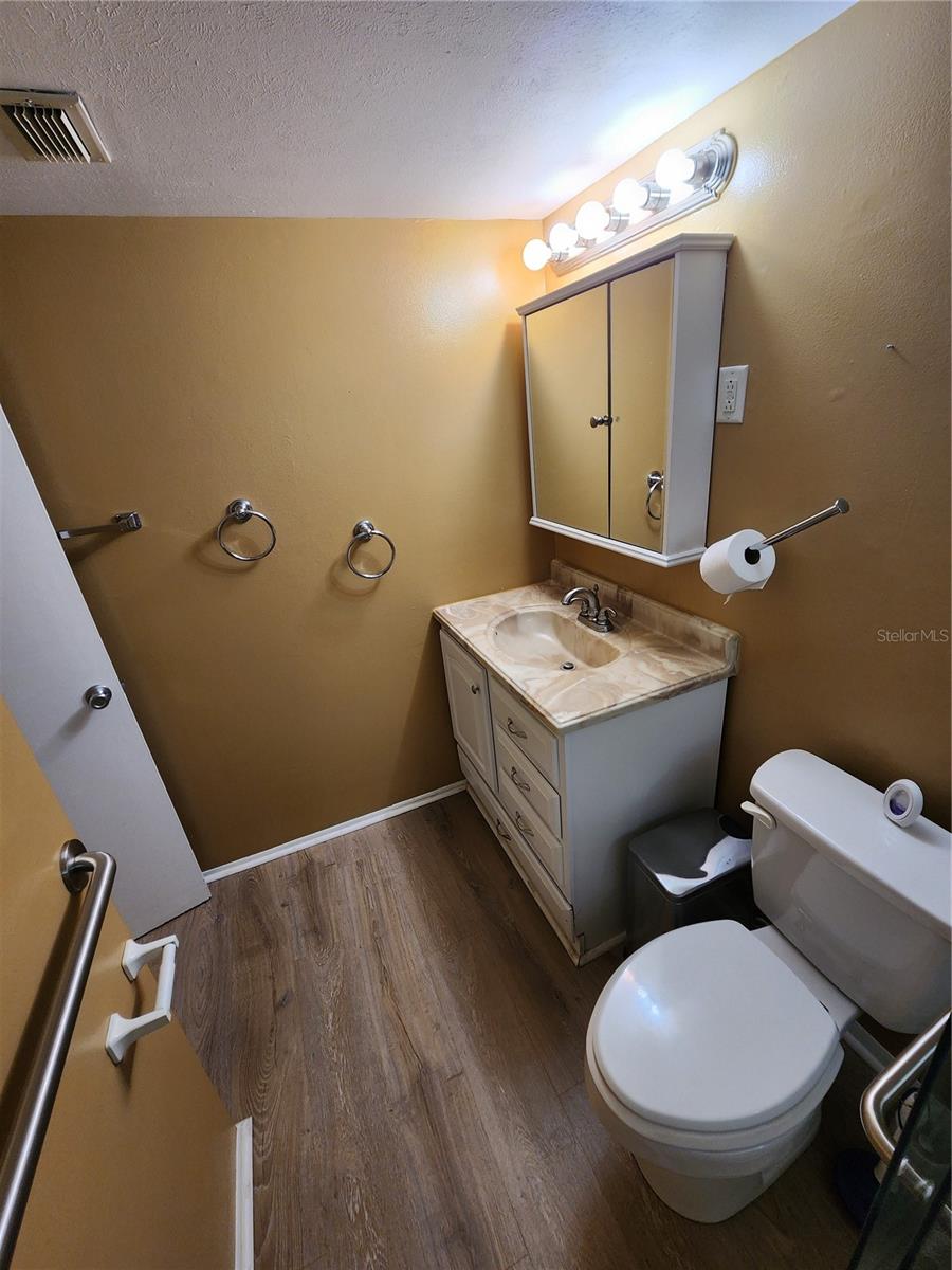 5842 WELCOME RD #J2, BRADENTON, FL, 34207