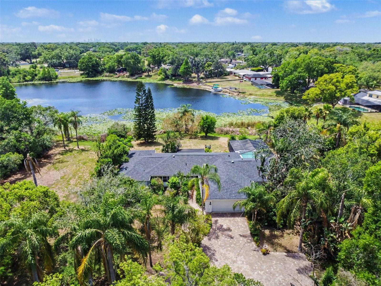 1350 ECKLES DR, TAMPA, FL, 33612