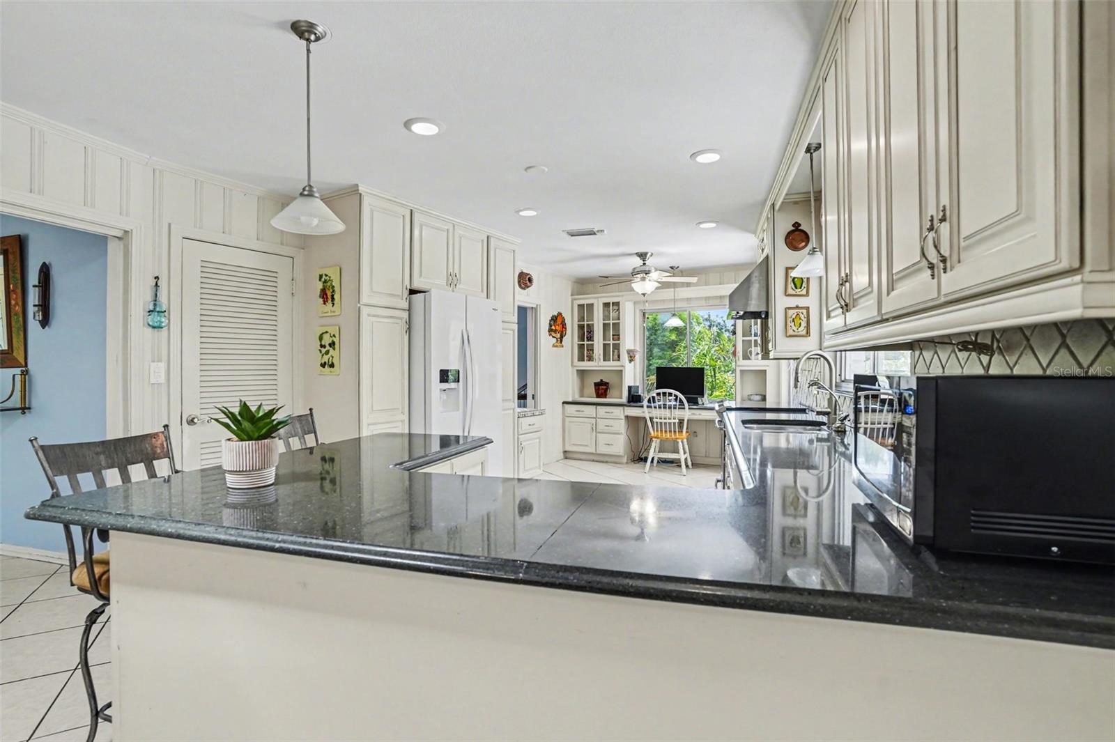 1350 ECKLES DR, TAMPA, FL, 33612