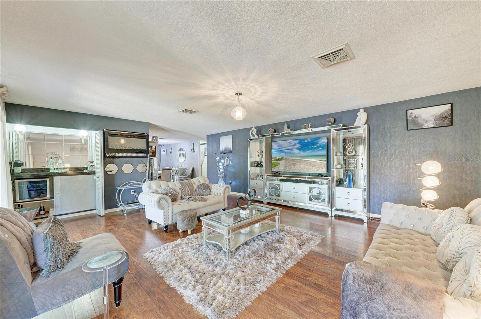 7236 LAS CASAS DR, SARASOTA, FL, 34243