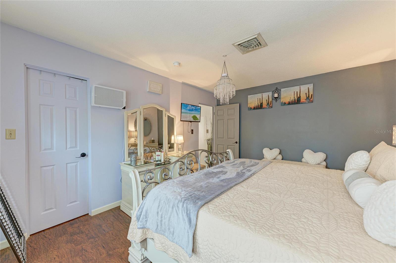 7236 LAS CASAS DR, SARASOTA, FL, 34243