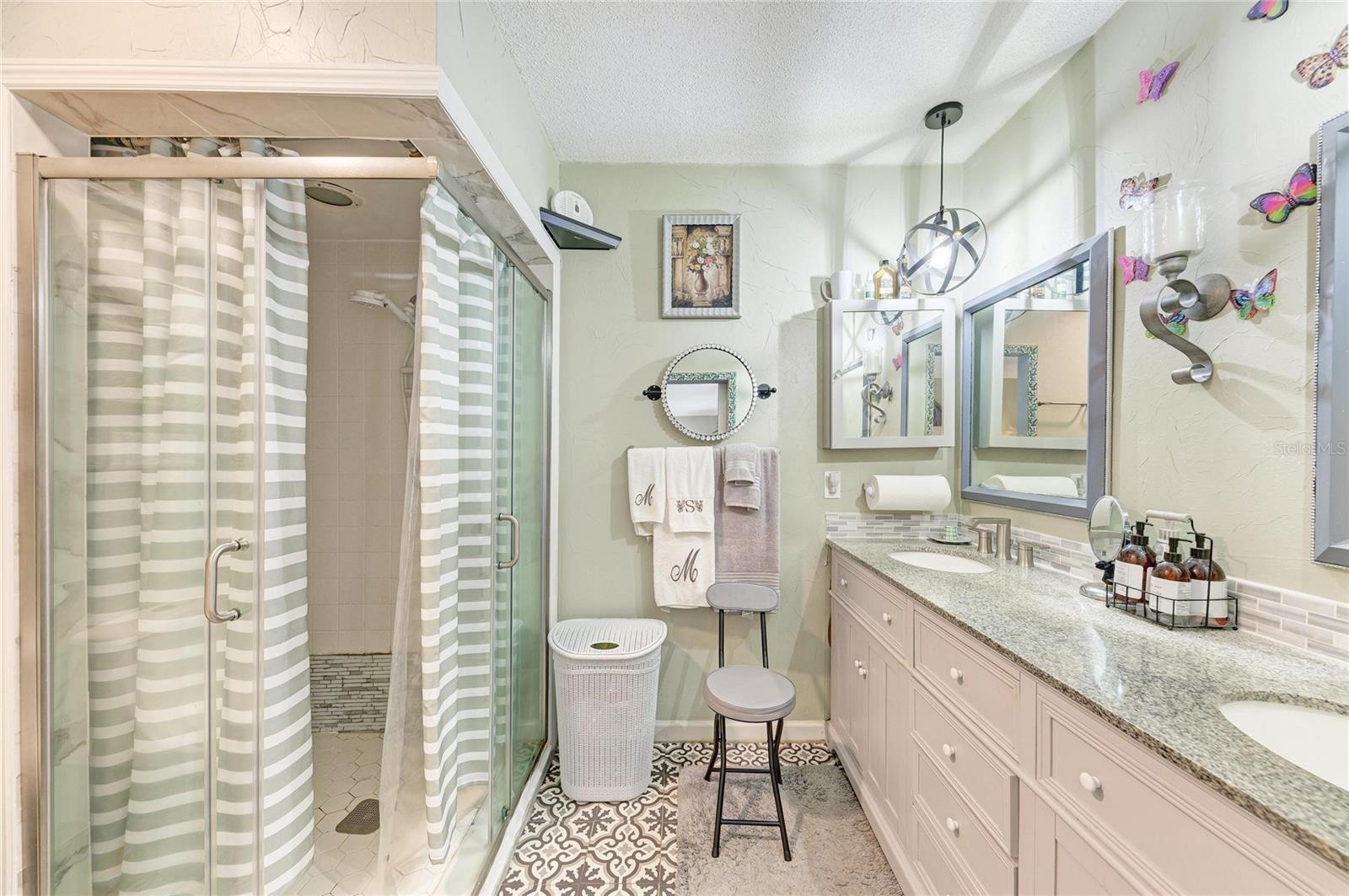 7236 LAS CASAS DR, SARASOTA, FL, 34243