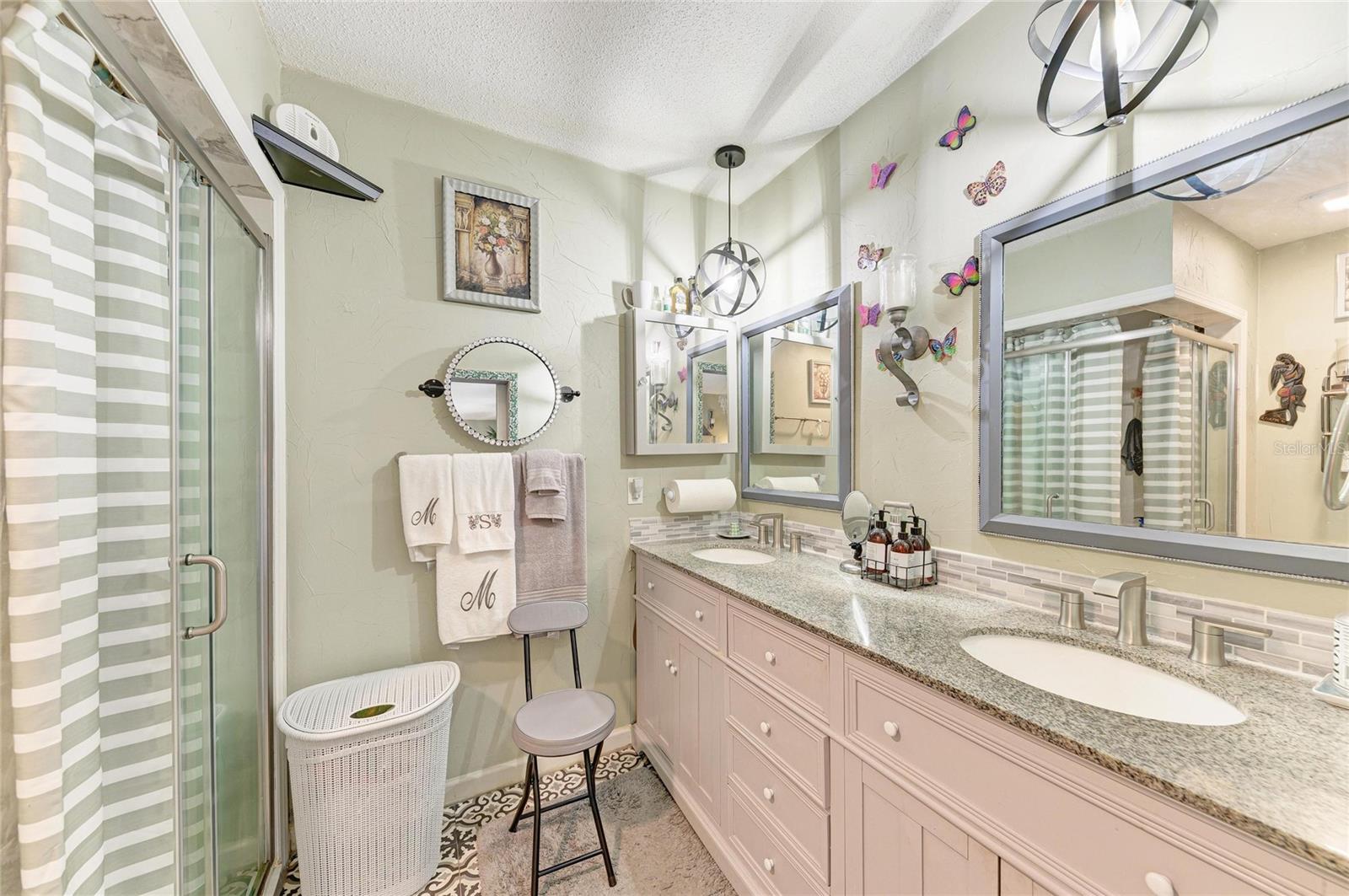7236 LAS CASAS DR, SARASOTA, FL, 34243