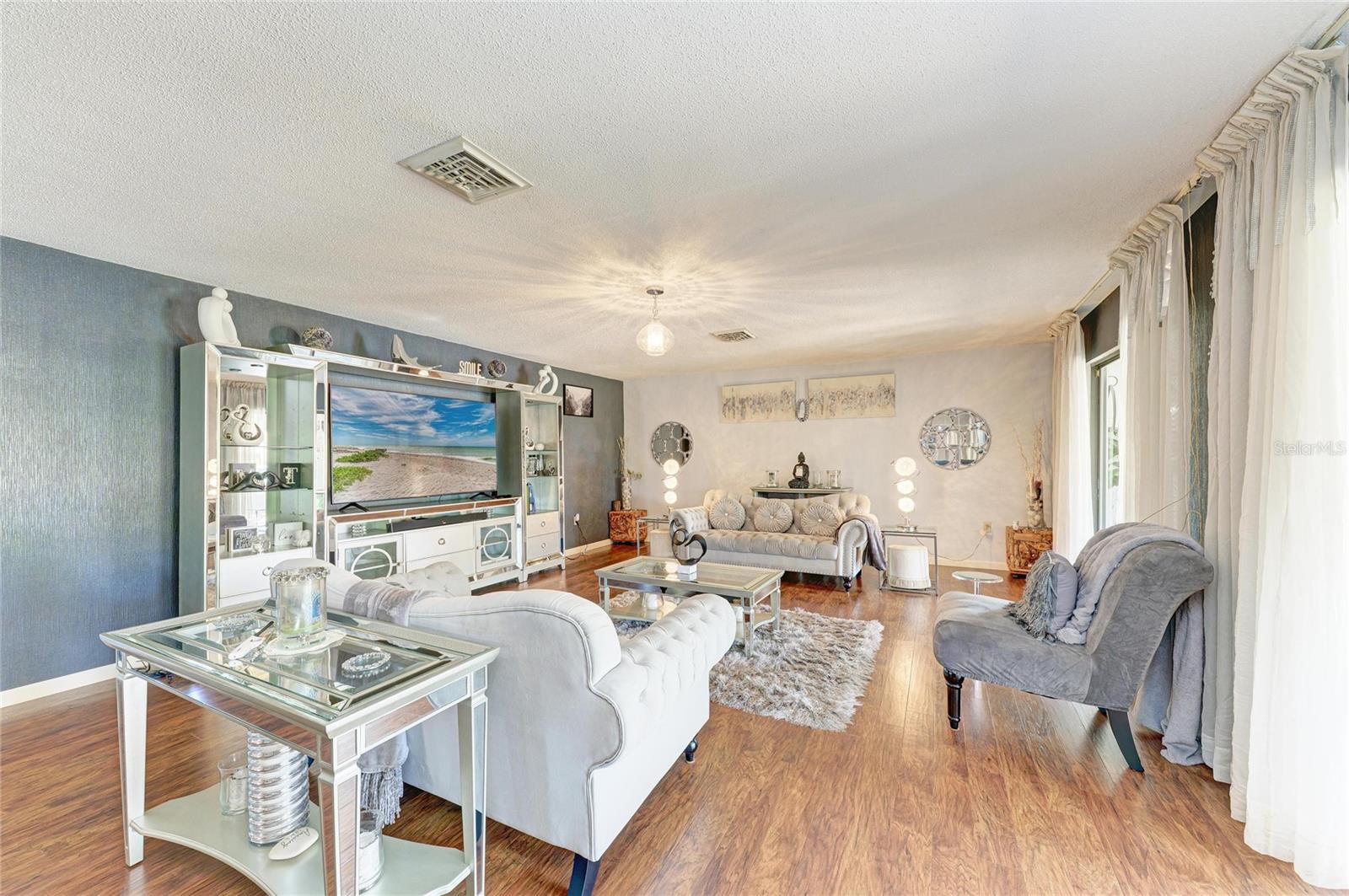 7236 LAS CASAS DR, SARASOTA, FL, 34243