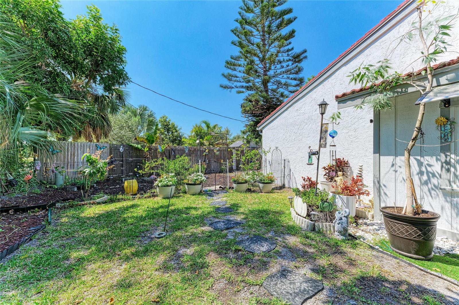 7236 LAS CASAS DR, SARASOTA, FL, 34243