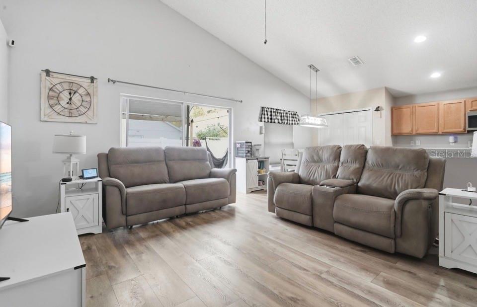 656 SWAN RANGE RD, ORANGE CITY, FL, 32763