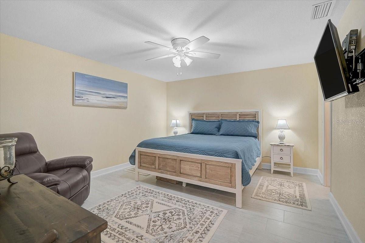 892 COUNTRY CLUB CIR #50, VENICE, FL, 34293